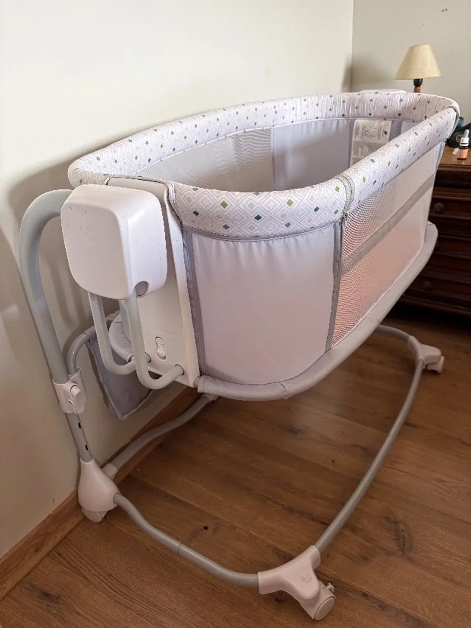 Berço automático Mastela 