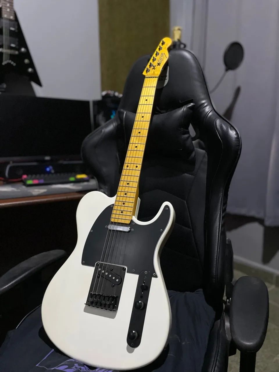 Guitarra Telecaster Seven Branca + Bag