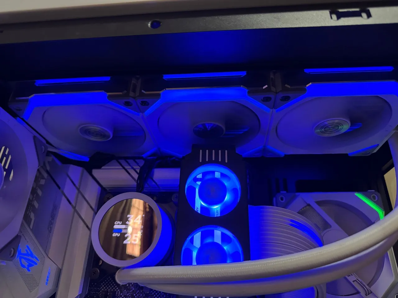 Fans SL120 Lian Li Brancas