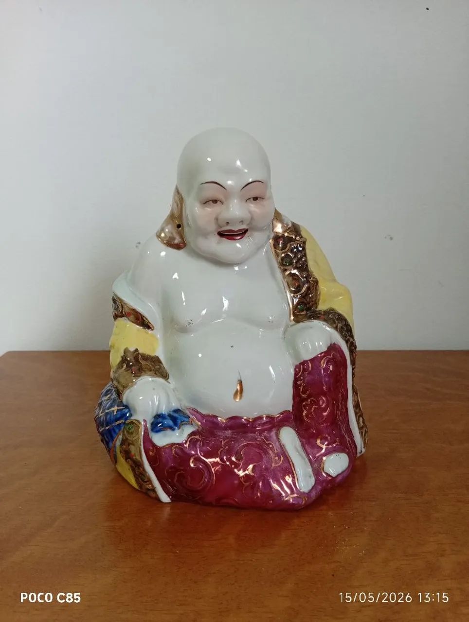 Buda em porcelana 