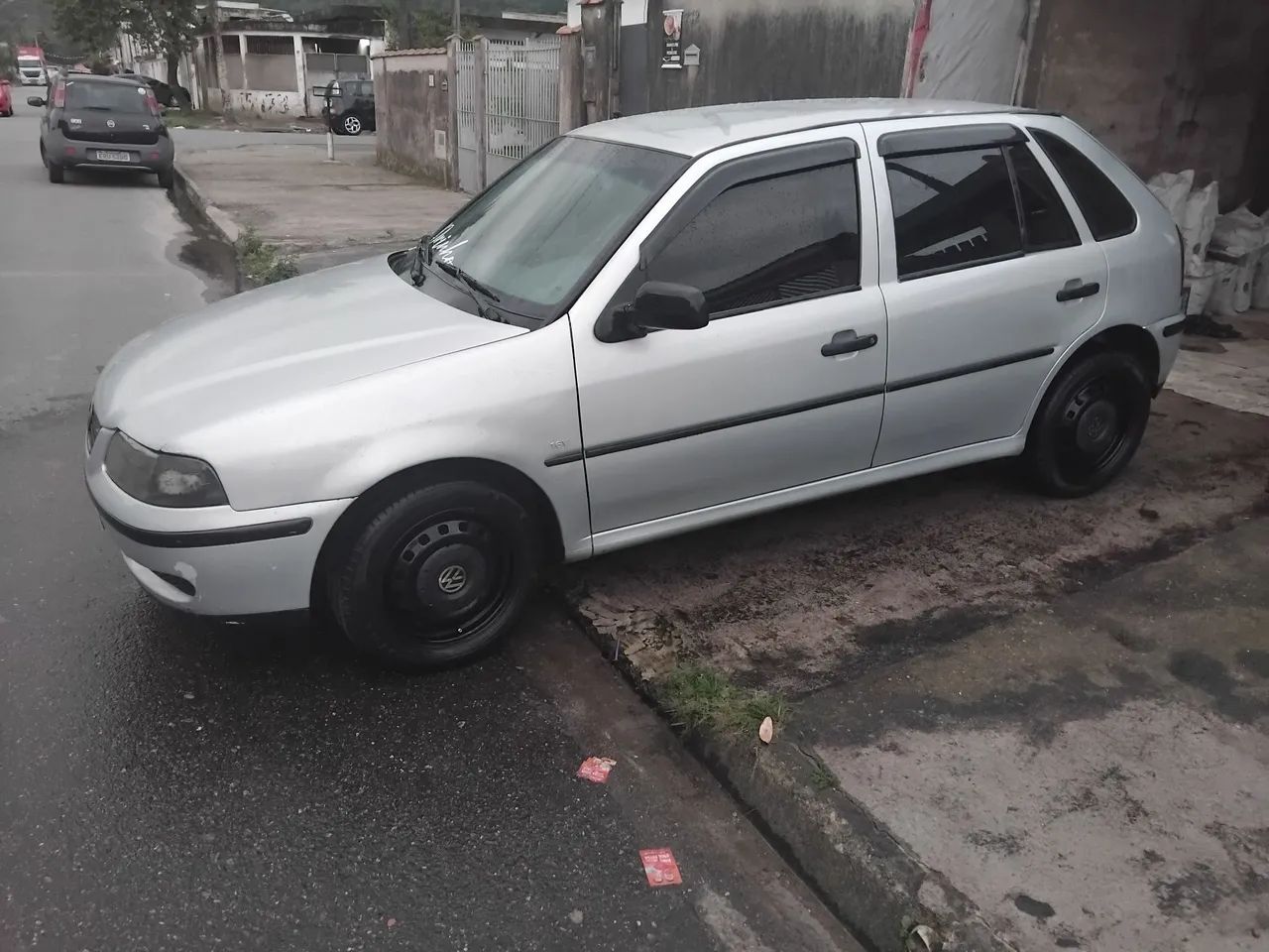 Volkswagen Gol GOL 1.0 PLUS 16V 2P 2002