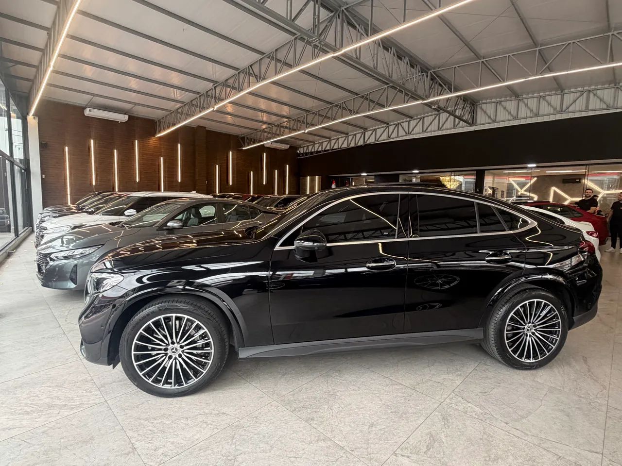 Mercedes-Benz Glc-300 2025