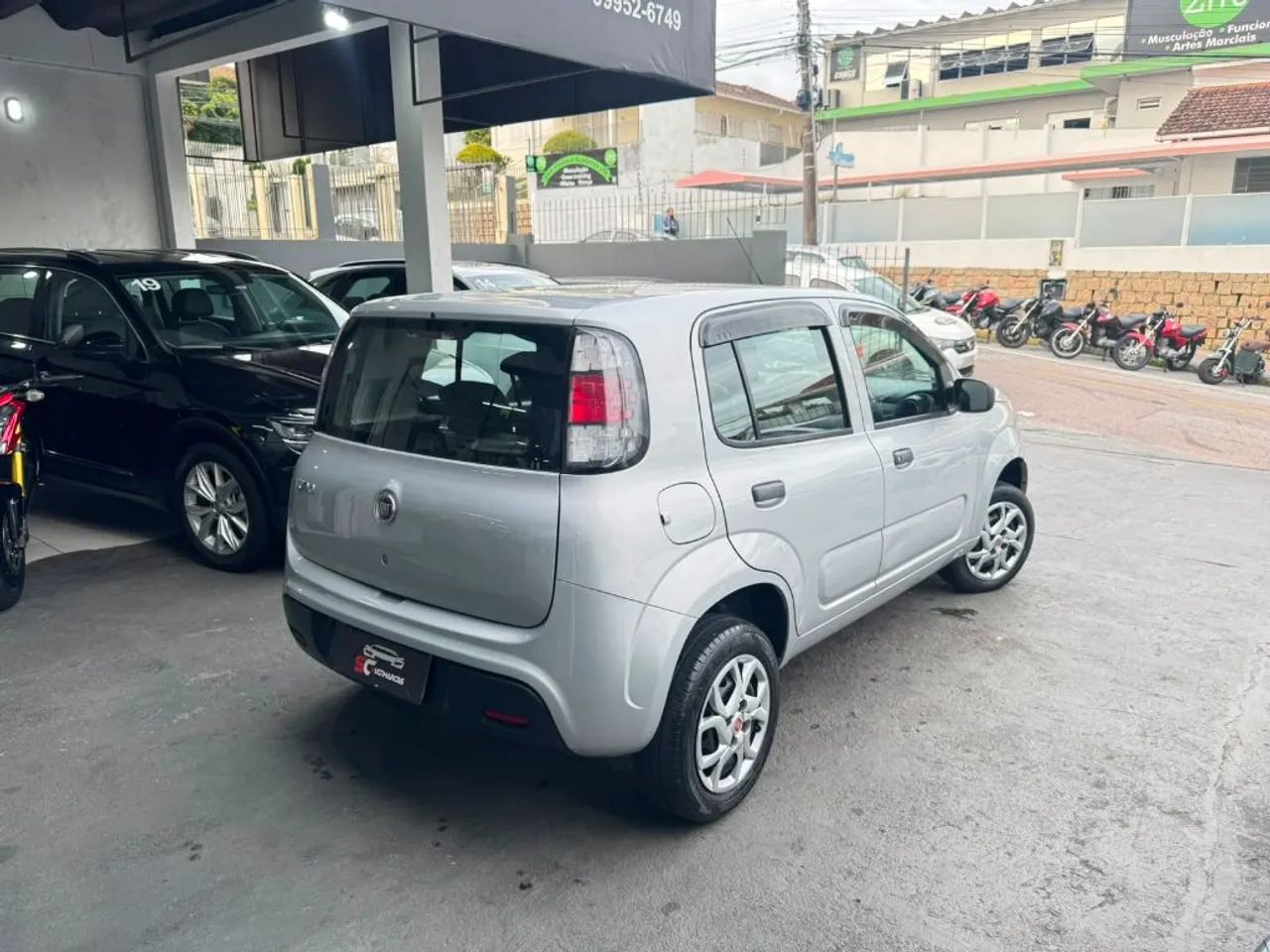 Fiat Uno Attractive 1.0 EVO Fire Flex 8V 5P 2021 - Foto 4