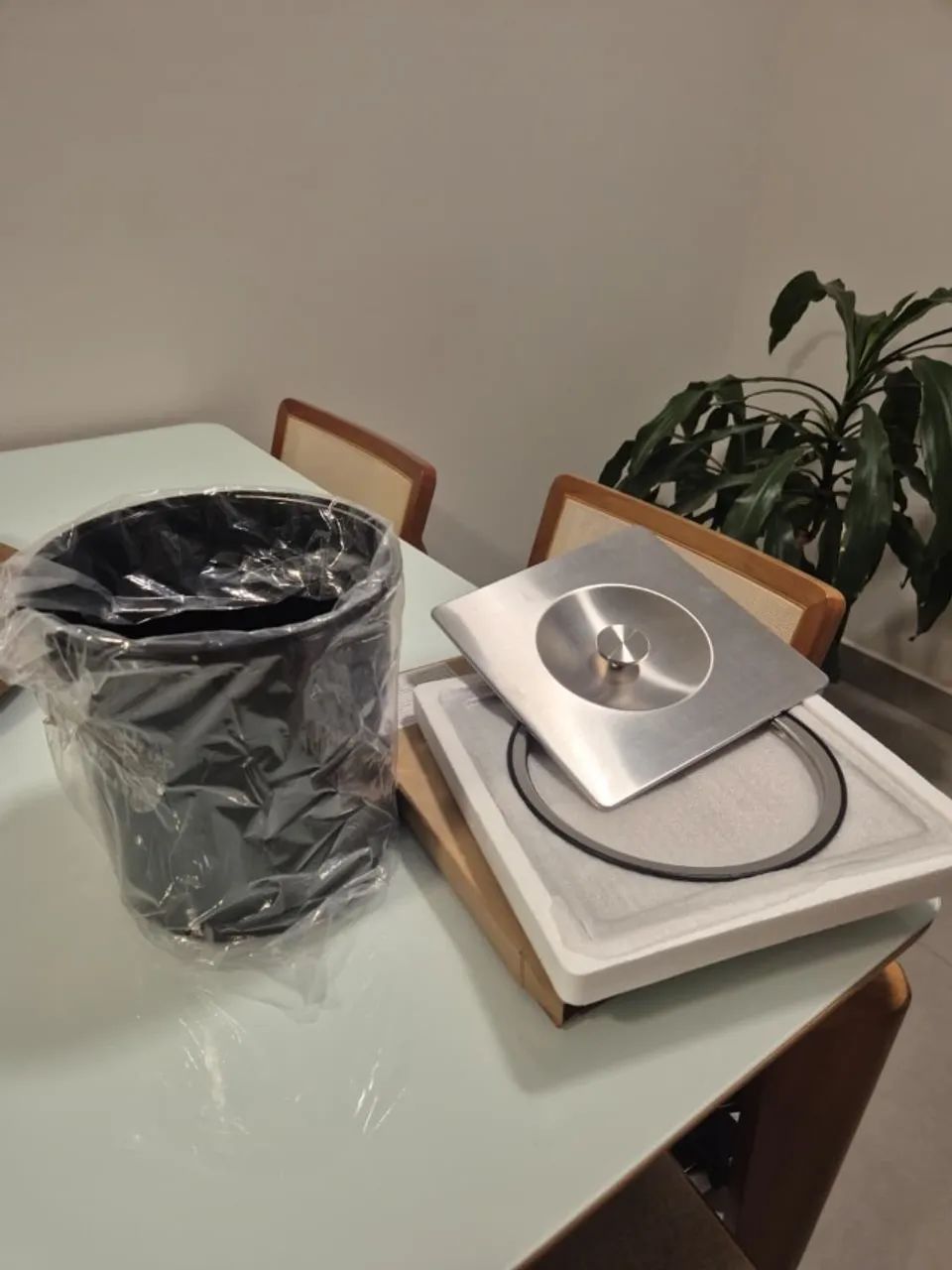 Lixeira de embutir Deca Inox 6L - Foto 2