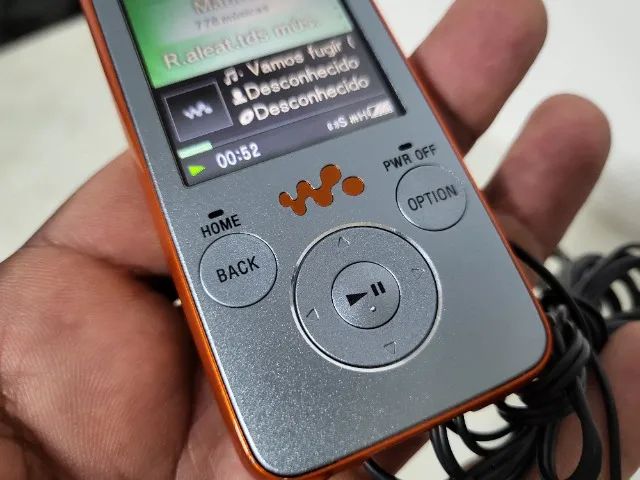Reprodutor De Áudio E Video 8 Gigas Walkman Sony Nwz-s638f