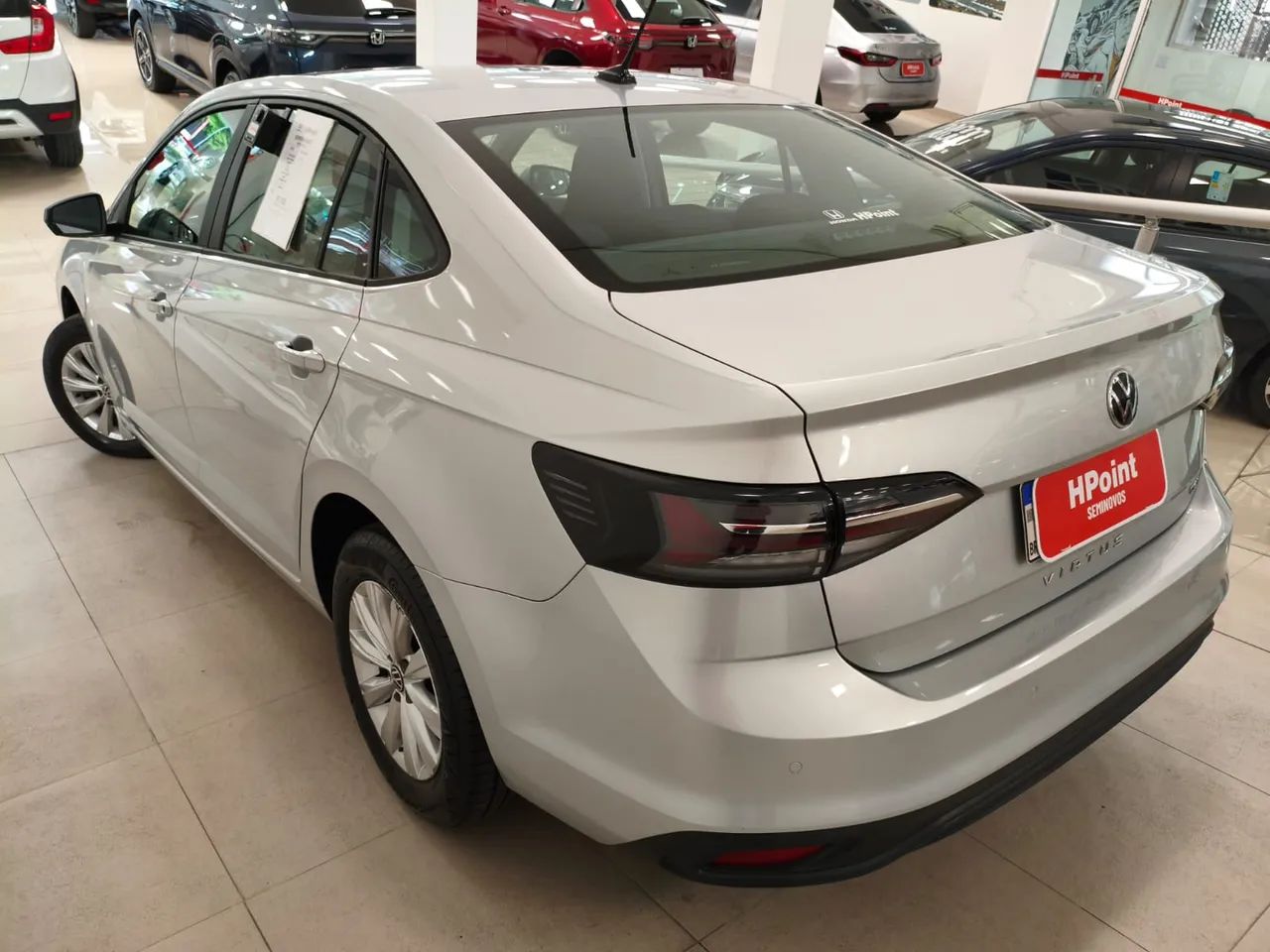 Volkswagen Virtus TSI 1.0 Flex 12V 4p Mec., foto 4 de 13