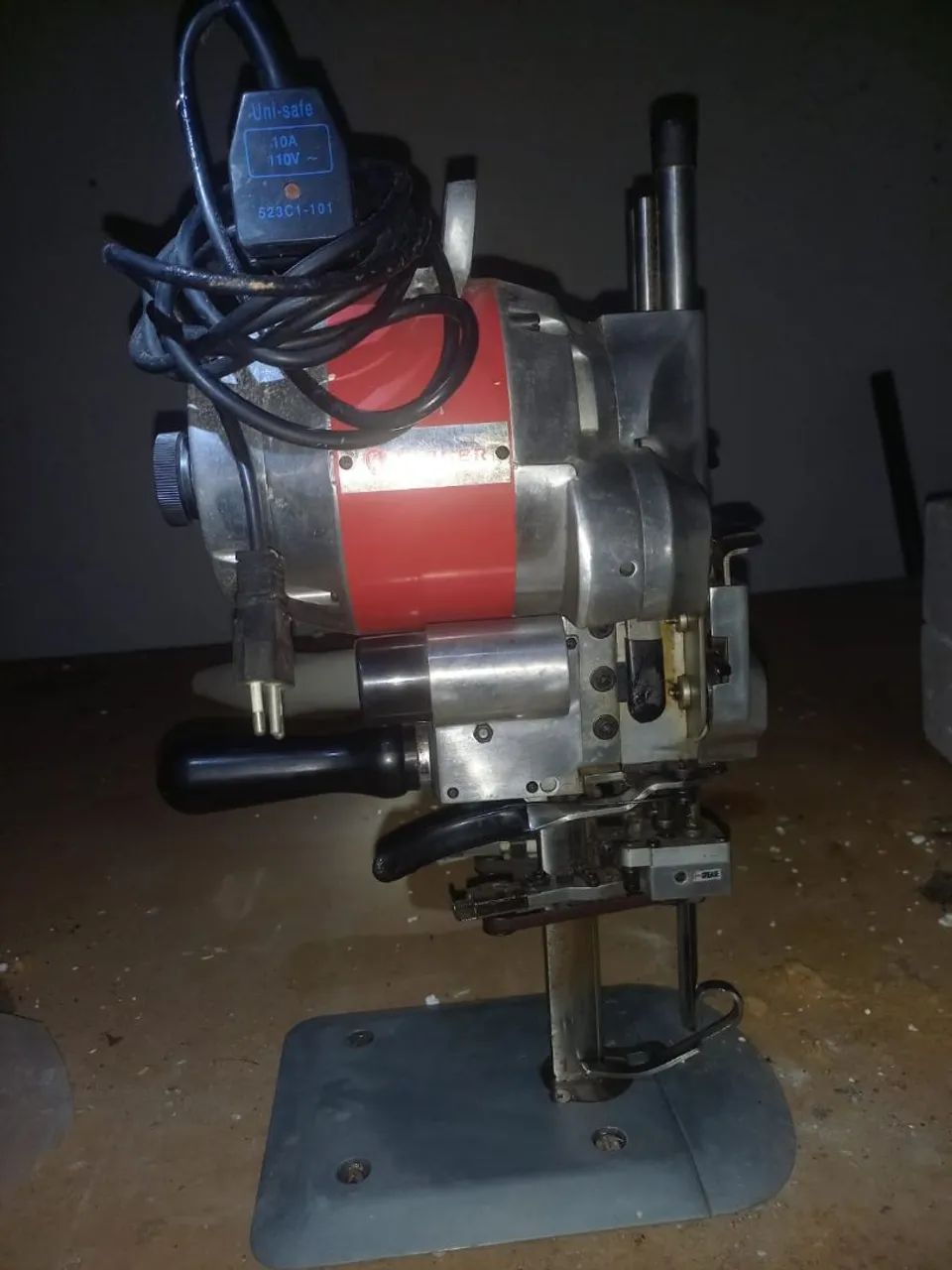 Máquina de cortar tecido de lâmina, 6 polegadas (usada) - Foto 4