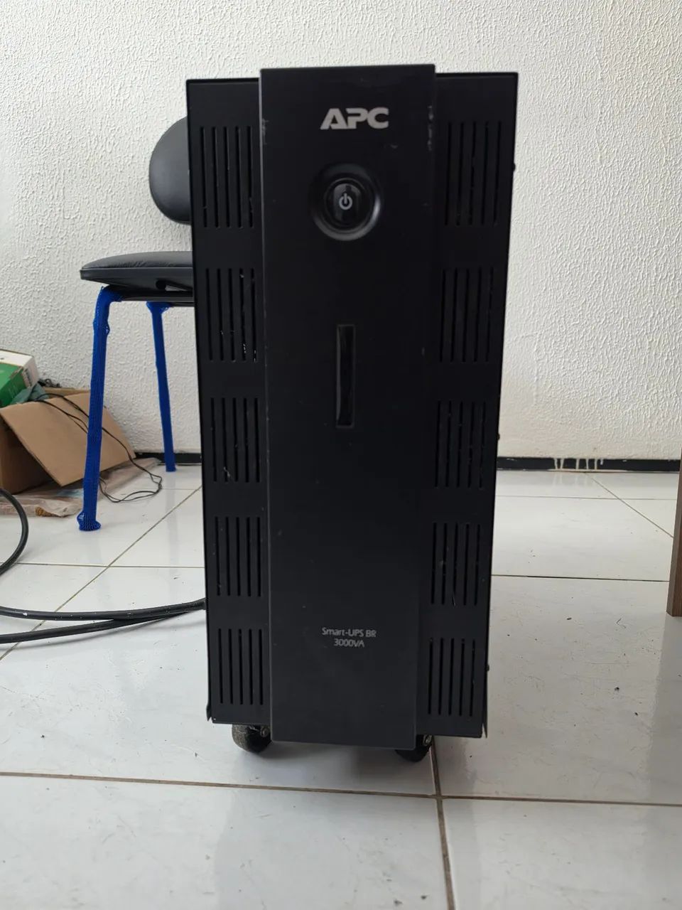 Nobreak APC SMART UPS 3000VA