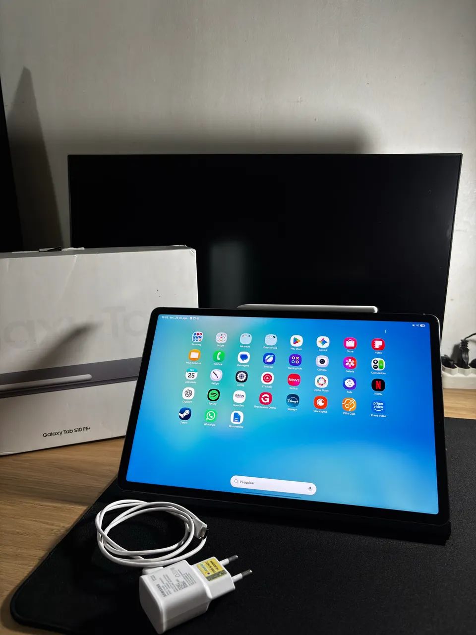 Samsung Galaxy Tab S10 FE+ Wi-Fi 128GB - R$ 2.500