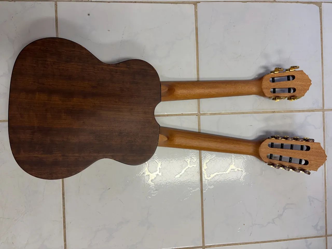Ukuleles à venda. - Foto 2