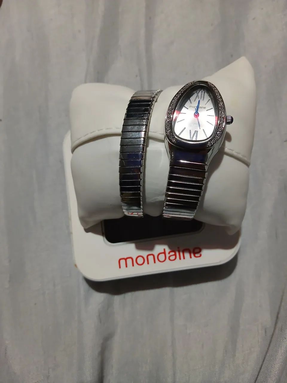 Relógio feminino mondaine