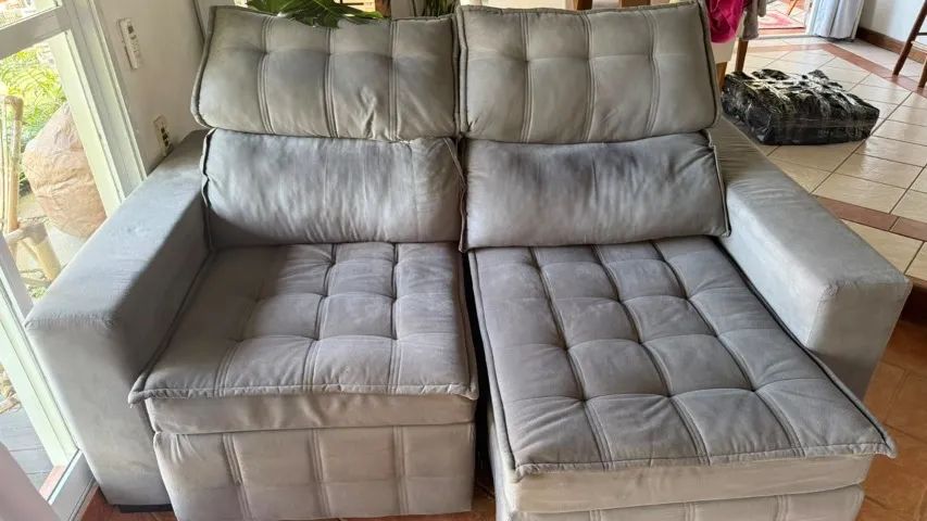 Sofá Retrátil e Reclinável 1,80M Molas Ensacadas Suede Cinza