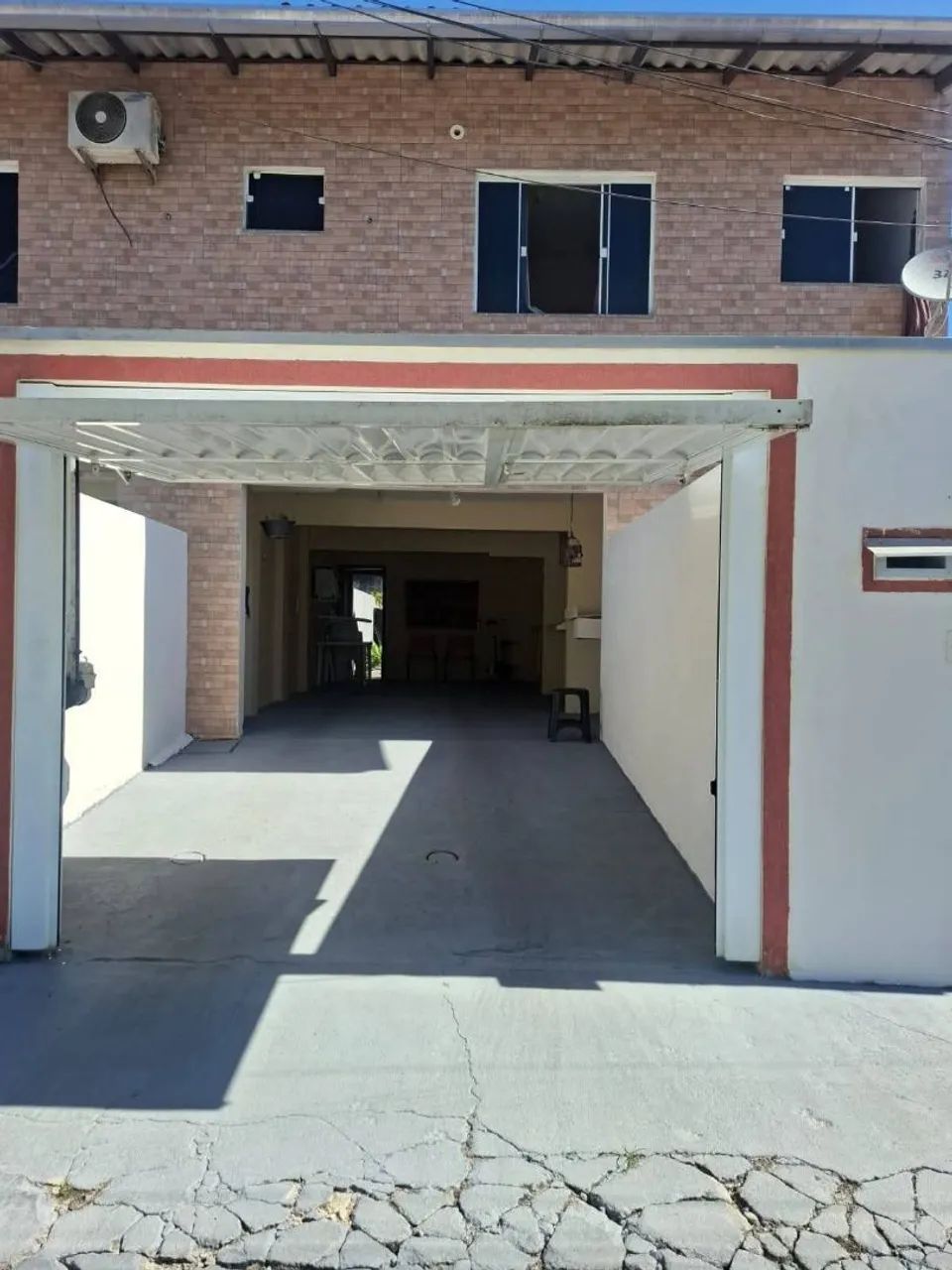 Casa com 2 dormitórios 