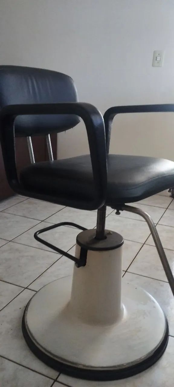Cadeira de barbeiro  - Foto 2
