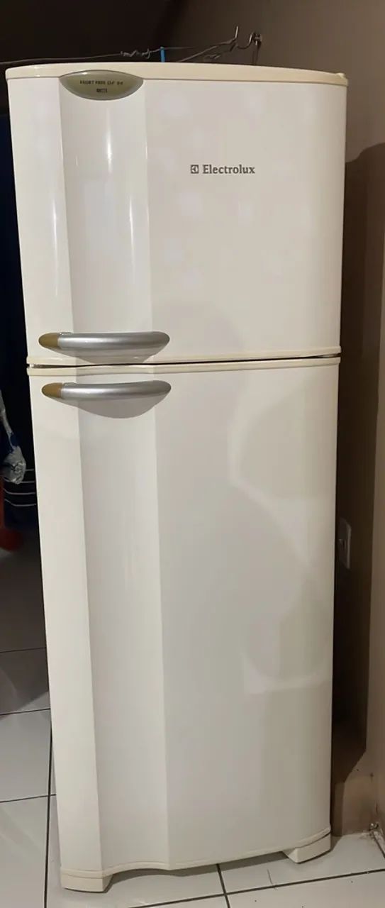 Geladeira Electrolux DF34