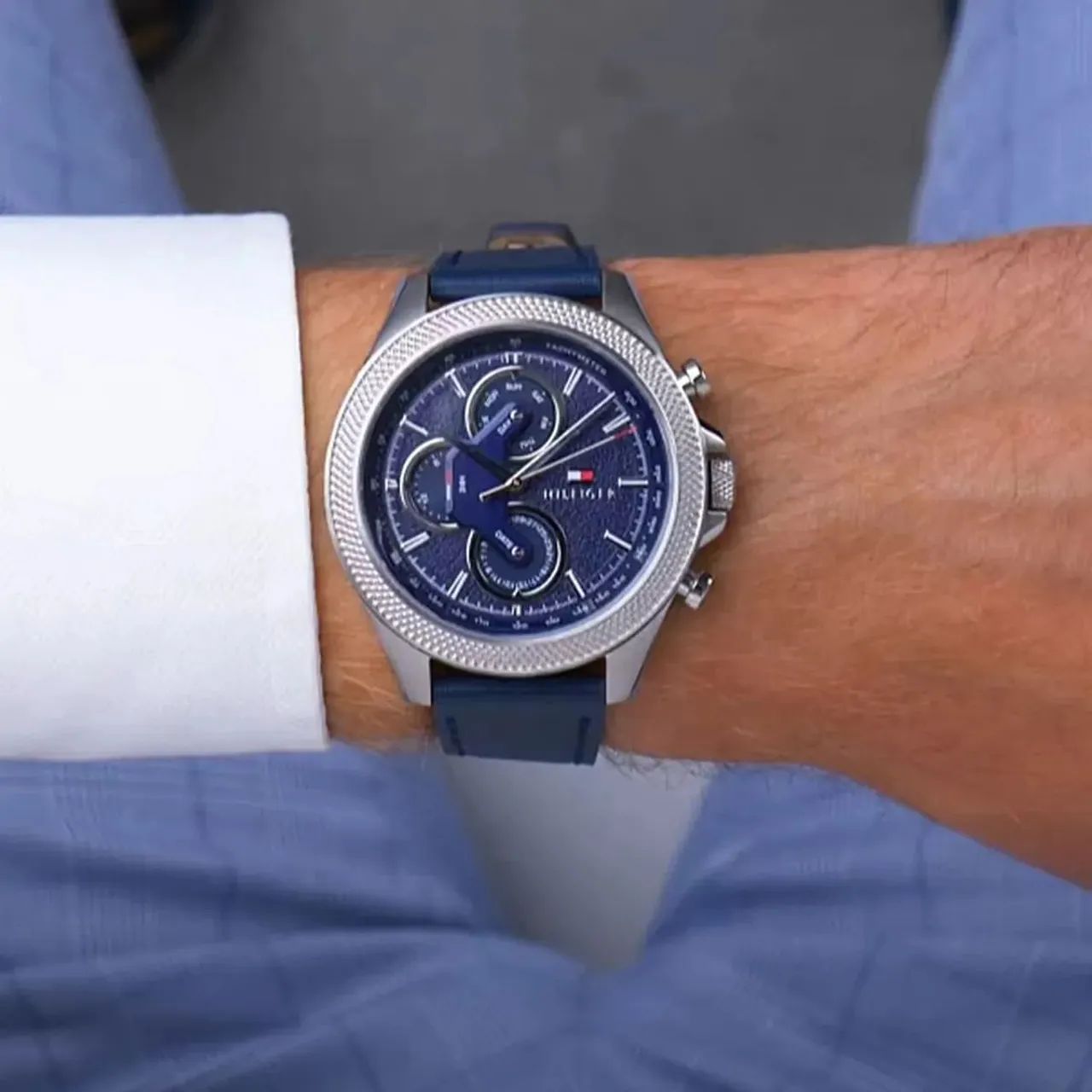 Relógio Tommy Hilfiger Couro Azul 1792165