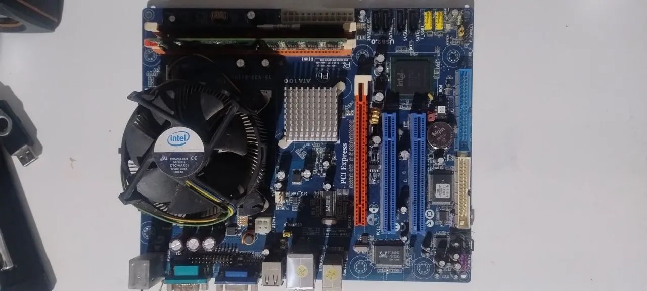 Placa mãe DDR2 3Gb de RAM 