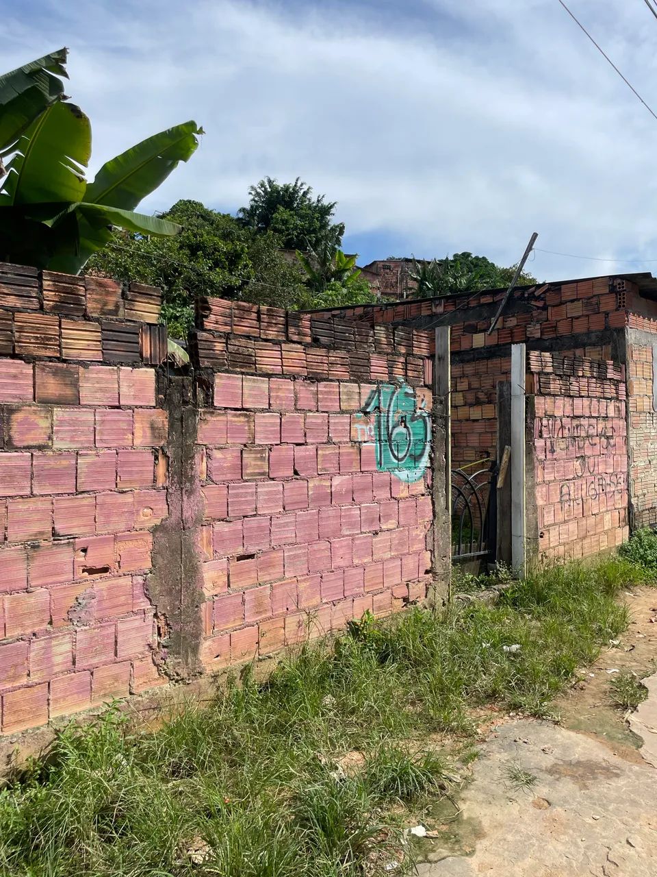 Vendo Casa Pra sair do aluguel - Foto 2