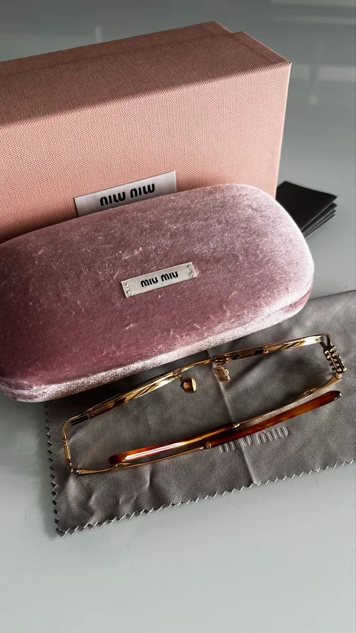 Oculos de Sol Miu Miu 52YS ORIGINAL - Foto 2