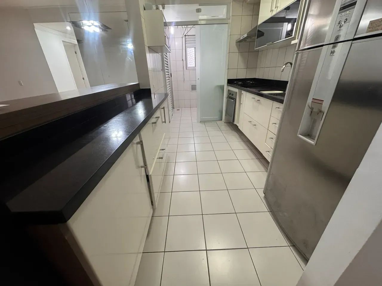 Apartamento com 3 dormitórios e duas vagas - Foto 3