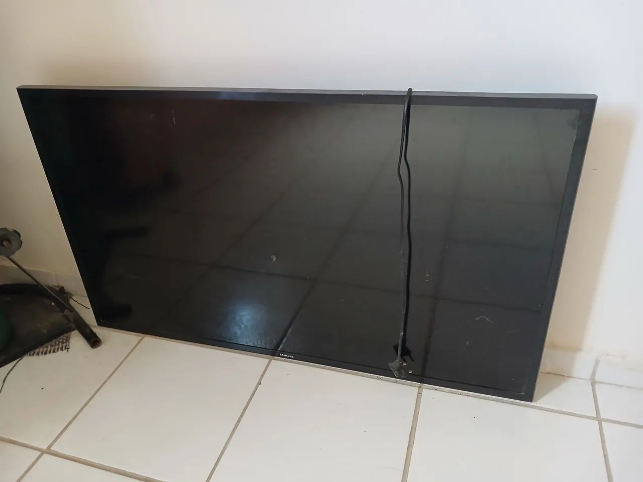 Tv para retirada de peças/ Sucata