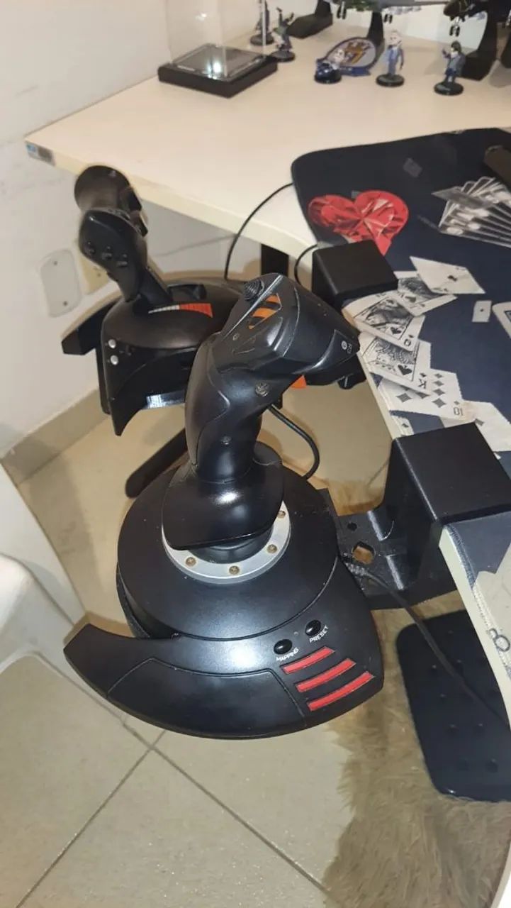 Joystick Thrustmaster T-Flight Hotas X - Foto 4