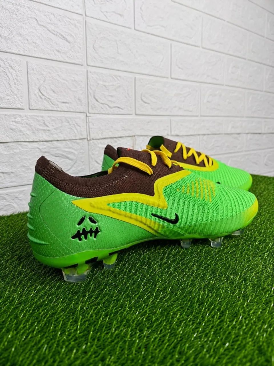 Chuteira Nike Phantom GX 6 FG  - Foto 2