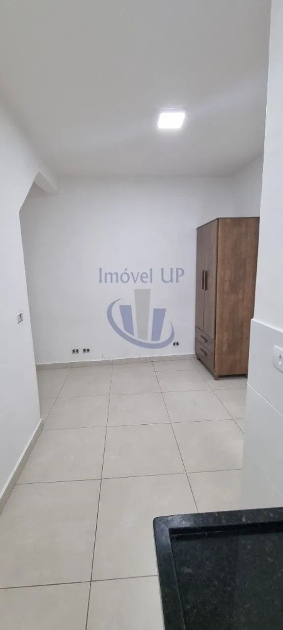 Quarto com cozinha conjugada, banheiro com box . Área de serviço privativo - Foto 4