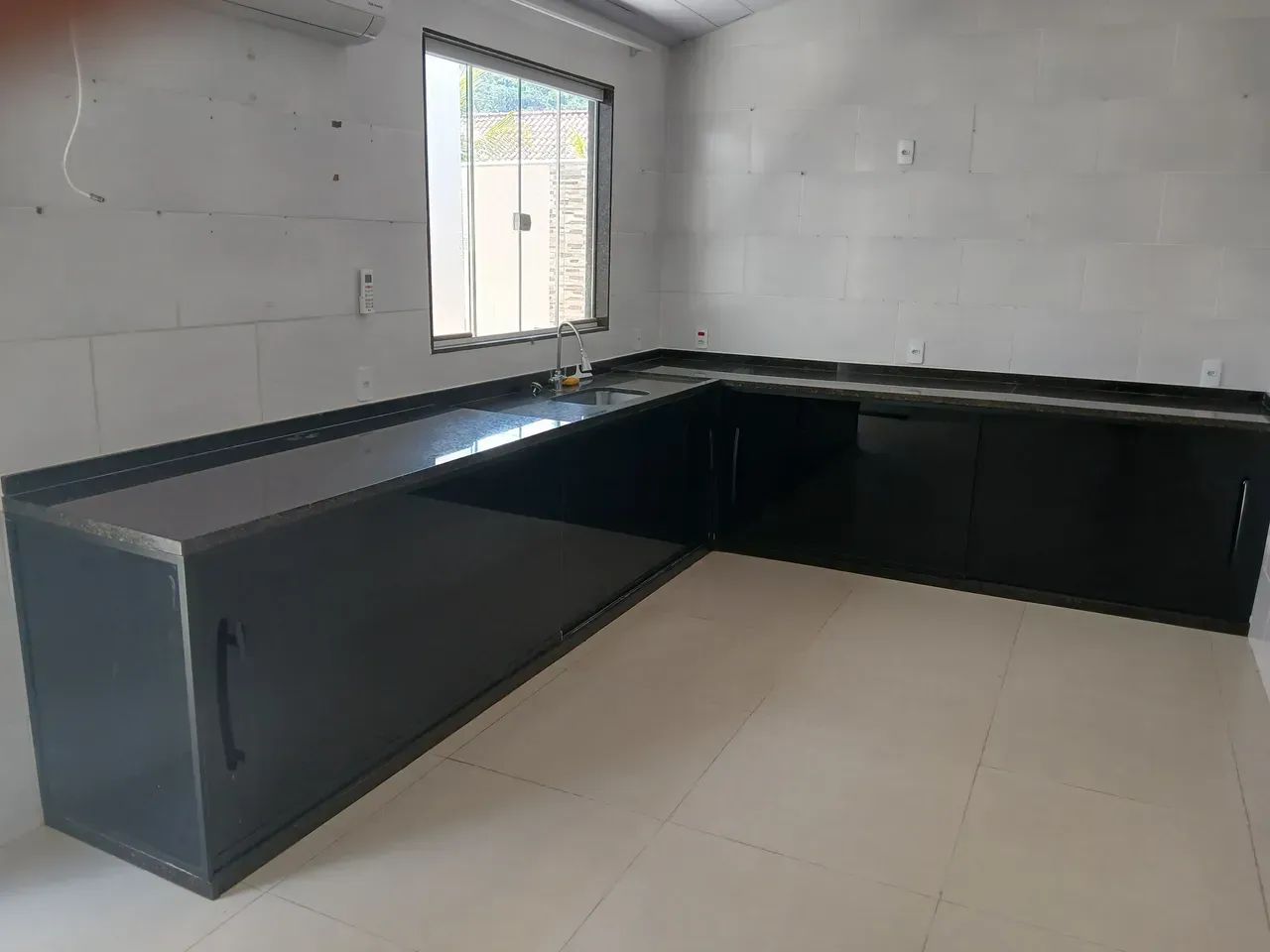 Casa para venda com 260 metros quadrados com 4 quartos - Foto 5