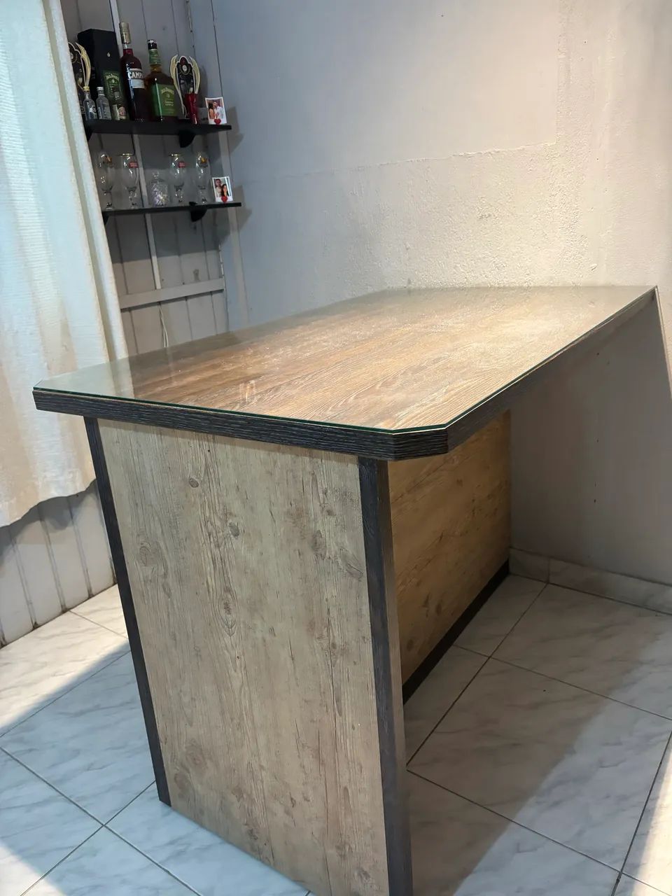 Bancada com vidro + banqueta de brinde - Foto 3