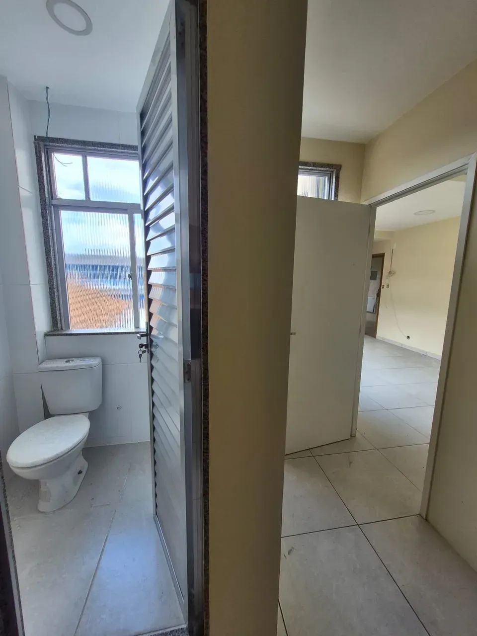 OPORTUNIDADE! Excelente sala comercial no centro de Nilópolis. - Foto 6