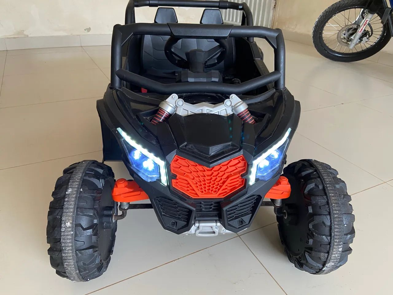 Carro elétrico de brinquedo  - Foto 4