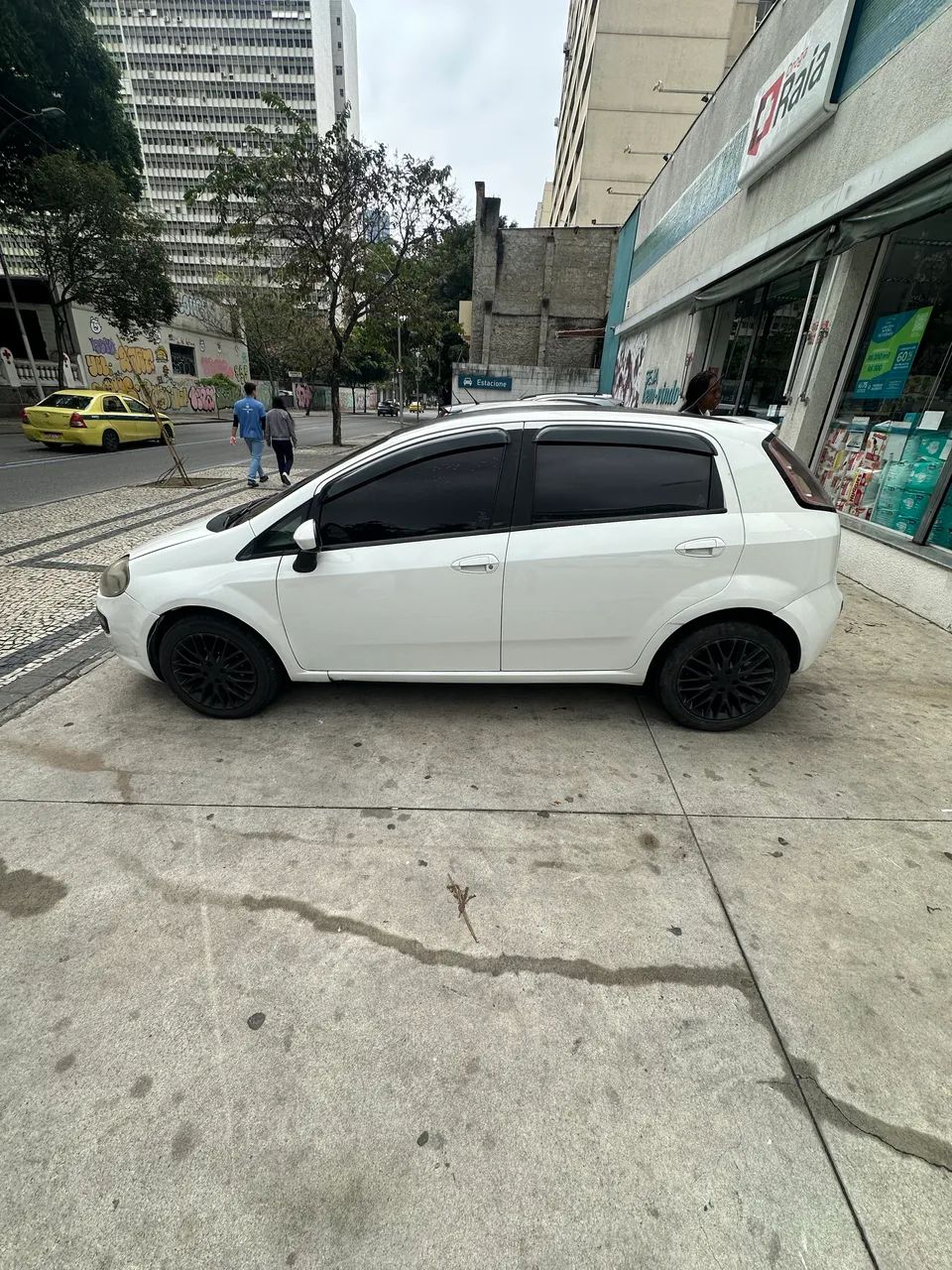 Fiat Punto Punto ESSENCE 1.6 Flex 16V 5p 2014