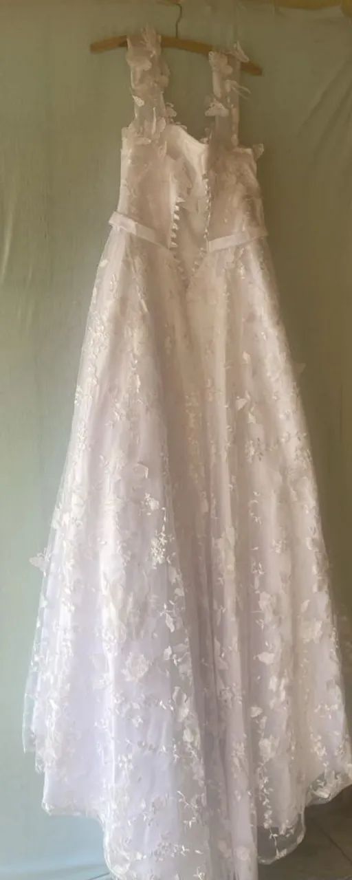 Vestido de Noiva Luxo com Aplicações - Impecável - Foto 3