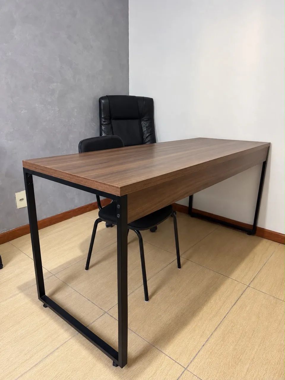 Vendo Mesa de Escritório Estilo Industrial 150x60 cm