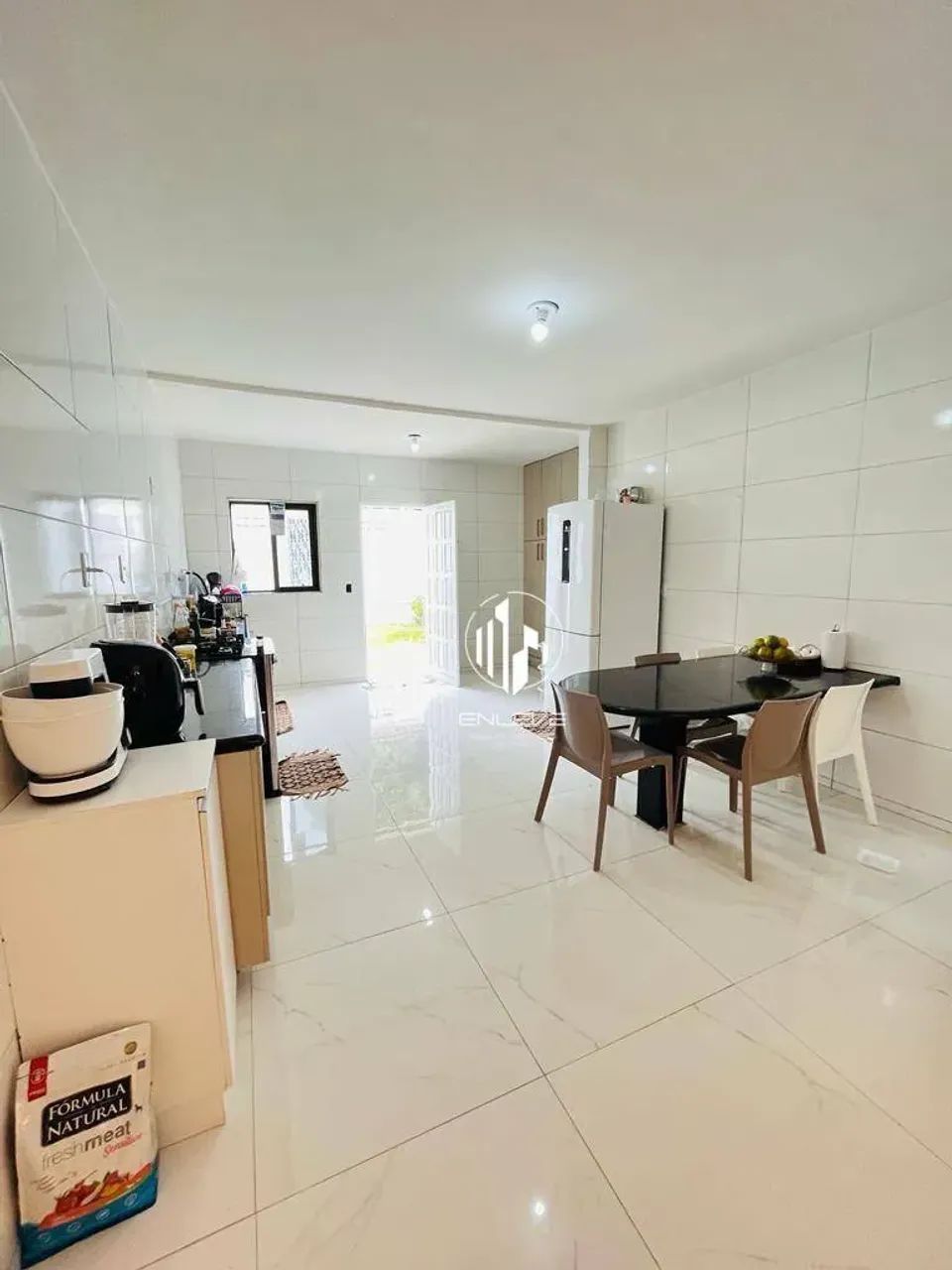 Casa de 260m2 com 4 Quartos + DCE e Piscina, no Altiplano - Foto 5