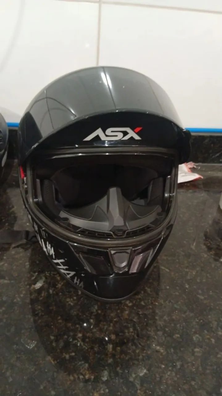 Vendo capacete novo