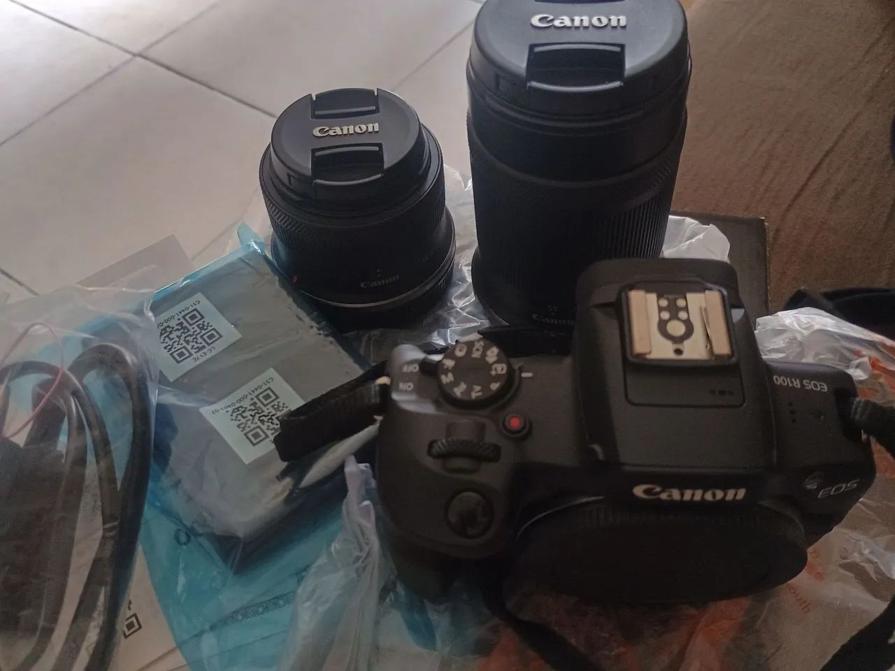 Câmera Canon R100 completa com duas lentes RF  - Foto 3