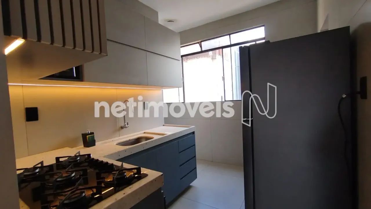 APARTAMENTO MOBILIADO E REFORMADO  2 QUARTOS E VAGA COBERTA - Foto 4