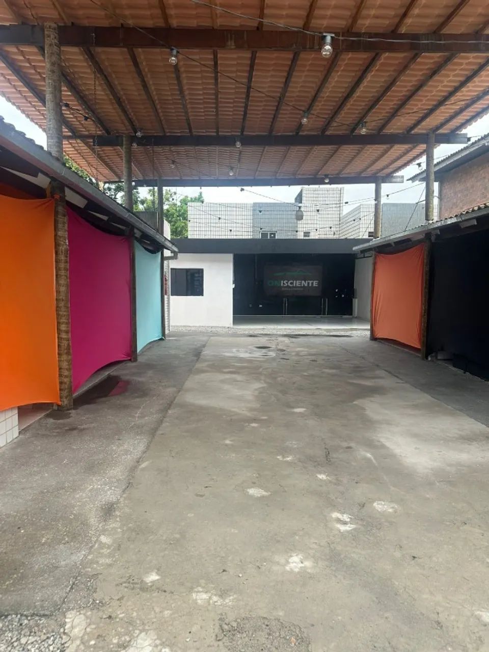 Ponto Comercial na Principal dos Bancários com 330m2. (Oportunidade)