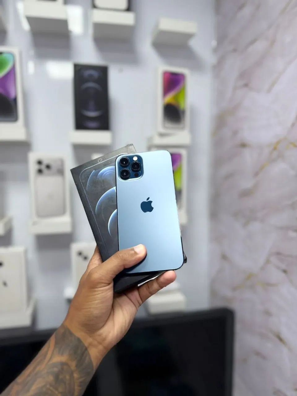 IPHONE 12 PRO MAX 128GB<br>R$ 2.399,00