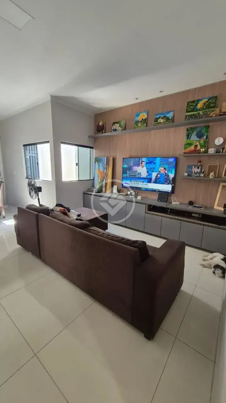 VENDO Casa de 3 quartos Com Piscina aquecida e Placa Solar no Jd Imperial Cuiabá -MT codig - Foto 2