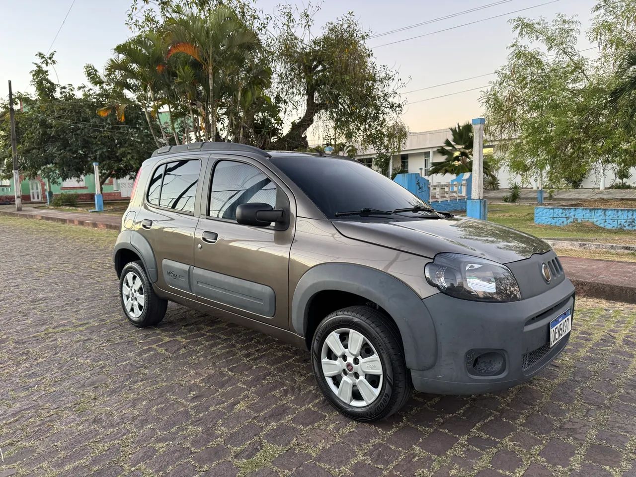 Fiat Uno WAY Celeb. 1.0 EVO Fire Flex 8V 5P 2013 - Foto 3