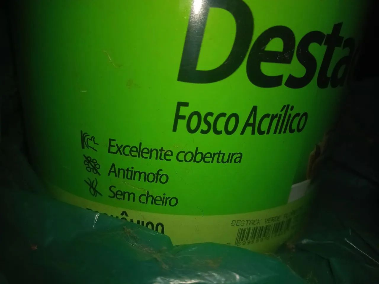 Tinta de parede 3,6 litros (50 R$)