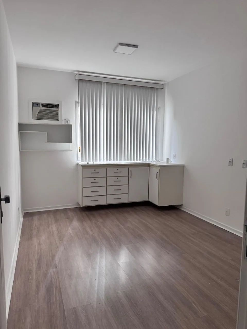 Sala comercial - ótima localização 