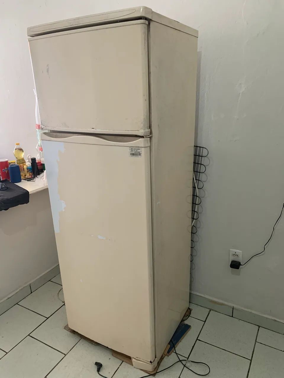 Geladeira com duas portas antiga (ainda funcionando) - Foto 5