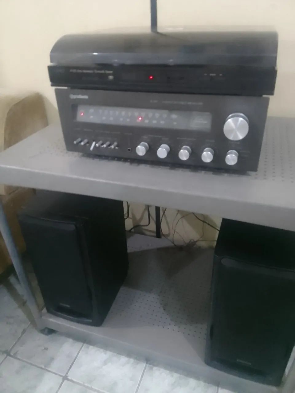 TOCA DISCOS COM RECEIVER GRADIENTE E CAIXAS PIONEER - Foto 4