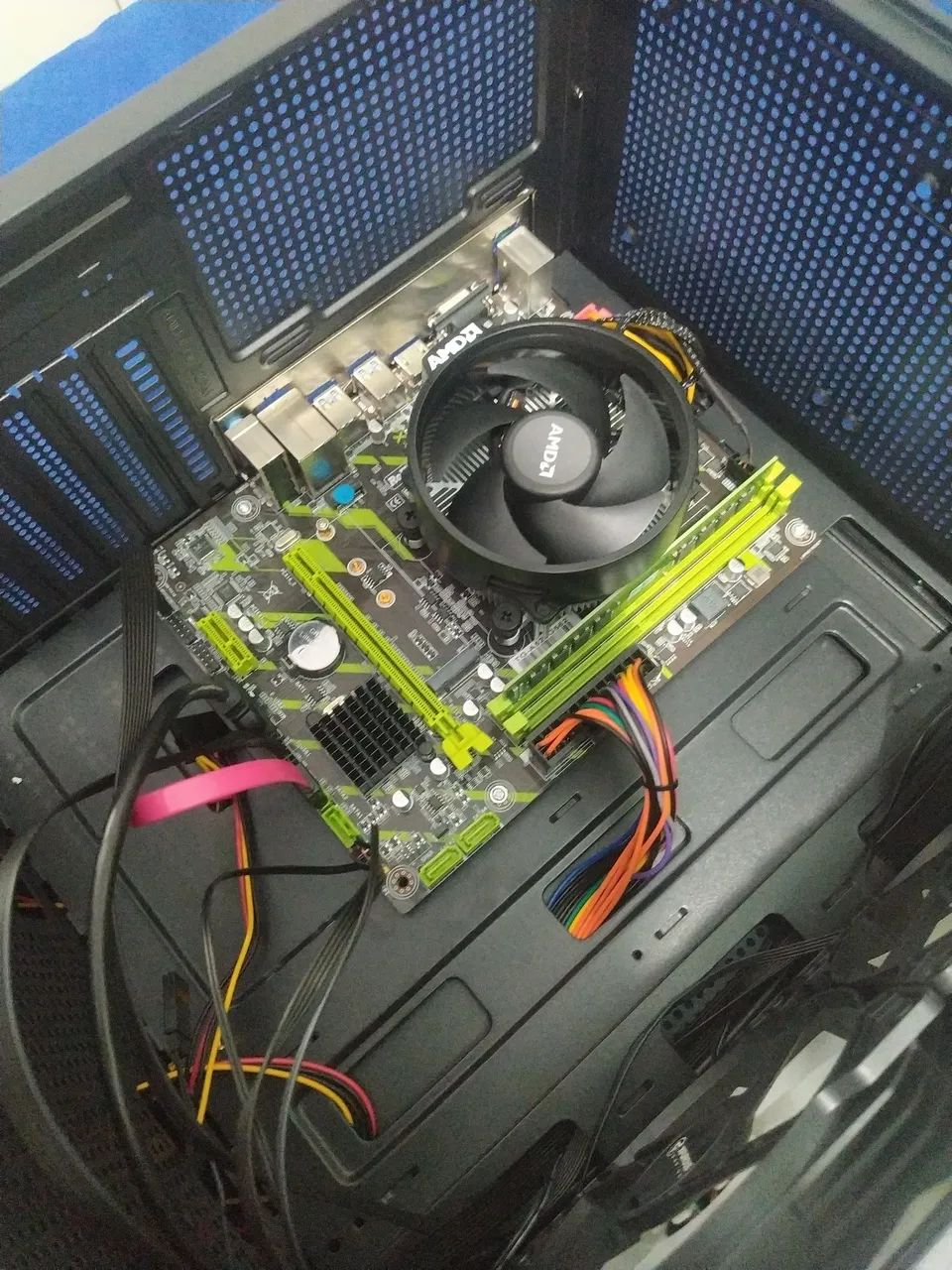 Placa-mãe Xgaming A520 - Pouco uso, ótimo estado, envio rápido - Foto 3
