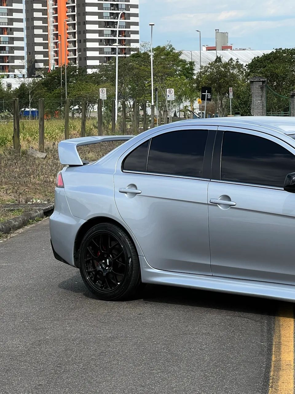Mitsubishi Lancer Evolution X 2.0 16V 295cv TB Int. 2012 - Foto 3