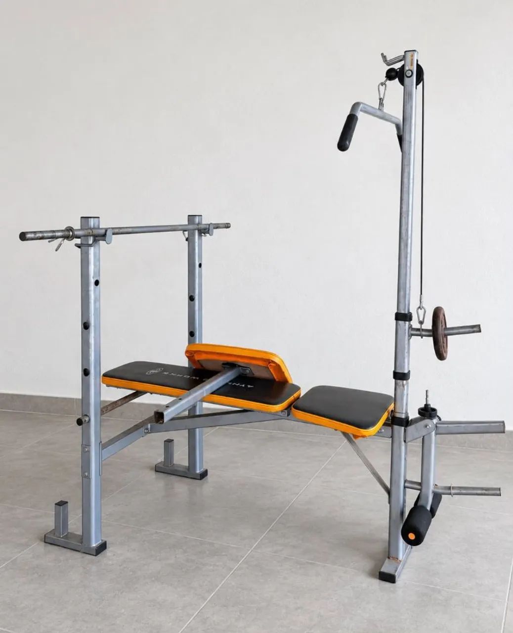 Banco de musculação multifuncional 